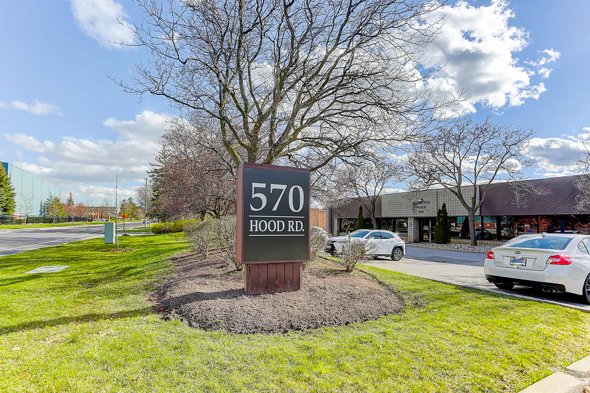 570 Hood Rd Markham
